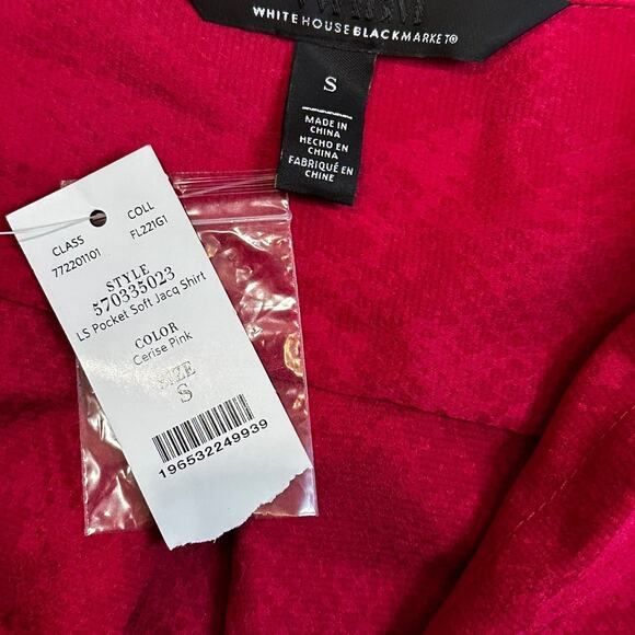 NWT!! White House Black Market Red Snakeskin Jacquard Button-Up Blouse Top S - Picture 6 of 6